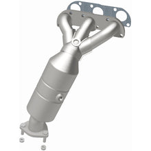 Load image into Gallery viewer, Magnaflow Conv DF 04-05 Suzuki Verona 2.5L (452912)