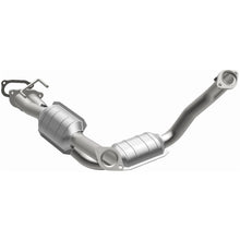 Load image into Gallery viewer, Magnaflow Conv DF 04-06 Ranger/BSeries 3.0L (454030)