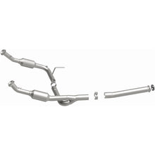 Load image into Gallery viewer, MagnaFlow Conv Direct Fit OEM 2004-2005 Ford Explorer/Mercury Mountaineer Underbody (4551013)