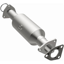 Load image into Gallery viewer, MagnaFlow Conv Direct Fit OEM 2001-2002 Acura MDX/2003-2004 Honda Pilot Underbody (4551020)