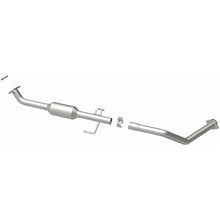 Load image into Gallery viewer, MagnaFlow Conv Direct Fit OEM 2001-2004 Toyota Sequoia Underbody (4551060)