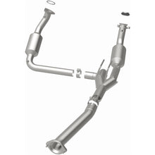 Load image into Gallery viewer, Magnaflow 04-05 Chevrolet Express 1500 5.3L Direct Fit Converter (4551211)