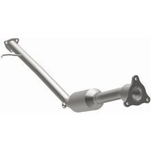 Load image into Gallery viewer, Magnaflow 04-06 Saturn Vue 2.2L Direct Fit Converter (4561068)