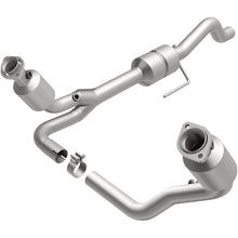 Load image into Gallery viewer, MagnaFlow Conv DF 00-03 Durango 4WD 4.7L (458047)