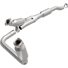 Load image into Gallery viewer, MagnaFlow Exhaust Products 2002 Dodge Ram 1500 5.9L California Grade CARB Compliant Direct-Fit Catalytic Converter (4583018)