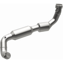 Load image into Gallery viewer, MagnaFlow Exhaust Products 2002-2003 Ford F-150 5.4L California Grade CARB Compliant Direct-Fit Catalytic Converter (4583090)