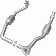 Load image into Gallery viewer, Magnaflow 2003 Ford E-350 Super Duty 5.4L Direct Fit Converter (4583378)