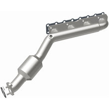 Load image into Gallery viewer, Magnaflow 2004 Nissan Titan 5.6L Direct Fit Converter (4583381)