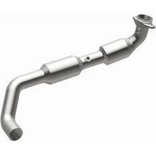 Load image into Gallery viewer, MagnaFlow Exhaust Products 2004 Ford F-150 5.4L California Grade CARB Compliant Direct-Fit Catalytic Converter (4583705)