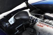 Load image into Gallery viewer, Corsa Performance Closed Box Air Intake with Pro5 Oiled Filter 2005-2007 Chevrolet Corvette C6 (45860151)