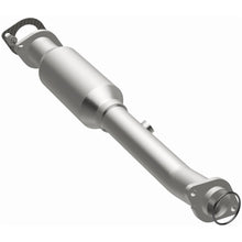 Load image into Gallery viewer, Magnaflow 2004 Nissan Titan 5.6L Direct Fit Converter (4593217)