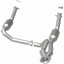 Load image into Gallery viewer, Magnaflow 04-06 Chevrolet Silverado 1500 5.3L Direct Fit Catalytic Converter (4651097)