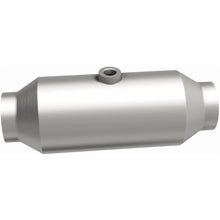Load image into Gallery viewer, Magnaflow Universal Catalytic Converter 2.5in CA Spun Mid-Bed (4651356)