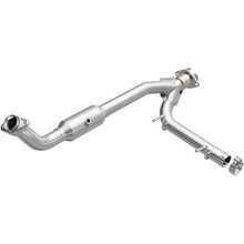 Load image into Gallery viewer, Magnaflow 05-06 Lincoln Navigator 5.4L - Driver side (4651508)