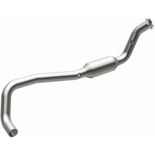 Load image into Gallery viewer, Magnaflow 04-05 Dodge Ram 1500 5.7L Direct Fit Converter (4651596)