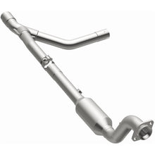 Load image into Gallery viewer, Magnaflow 04-05 Dodge Ram 1500 5.7L Direct Fit Converter (4651597)