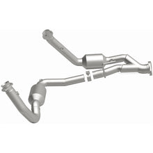 Load image into Gallery viewer, Magnaflow 05-06 Jeep Grand Cherokee 5.7L Direct Fit Catalytic Converter (4651709)