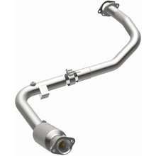 Load image into Gallery viewer, Magnaflow 05-06 Land Rover LR3 4.4L Direct Fit Converter (4651719)