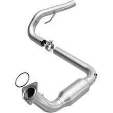 Load image into Gallery viewer, Magnaflow 04-06 Cadillac Escalade 6.0L Direct Fit Converter (4651878)