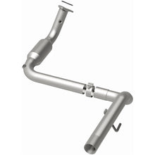 Load image into Gallery viewer, Magnaflow 04-06 Cadillac Escalade 6.0L Direct Fit Converter (4651878)