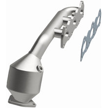 Load image into Gallery viewer, MagnaFlow Conv DF 00 Suzuki Grand Vitara 2.5L (49043)