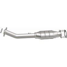 Load image into Gallery viewer, MagnaFlow Conv DF 07 Titan 5.6L D/S rr OEM (49218)