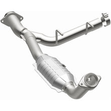 Load image into Gallery viewer, MagnaFlow Conv DF 05 Expedition P/S 5.4L OEM (49411)
