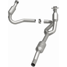 Load image into Gallery viewer, MagnaFlow Conv DF 02-03 Ram 1500 4.7L CA Emis (49554)