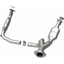 Load image into Gallery viewer, MagnaFlow Conv DF 07-08 Escalade 6.2 Driver Side OEM (49631)