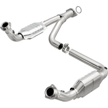 Load image into Gallery viewer, MagnaFlow Conv DF 07-09 Chevrolet/GMC Silverado/Sierra 2500 HD 6.0L Y-Pipe Assembly excludes Classic (49644)