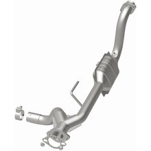 Load image into Gallery viewer, MagnaFlow Conv DF 07-09 Chrysler/Dodge Aspen/Durango 5.7L Passenger Side (49652)