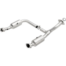 Load image into Gallery viewer, MagnaFlow Conv DF 06-09 Ford Explorer 4.6L Y-Pipe Assy/07-09 Explorer Sport Trac 4.6L (49672)