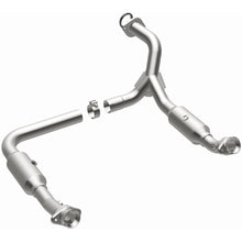 Load image into Gallery viewer, MagnaFlow Conv DF 06-09 Ford Explorer 4.6L Y-Pipe Assy/07-09 Explorer Sport Trac 4.6L (49672)