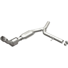 Load image into Gallery viewer, MagnaFlow Conv DF 04-05 Ford F-150 5.4L P/S 2WD (Excl 04 Heritage Edition) (49706)