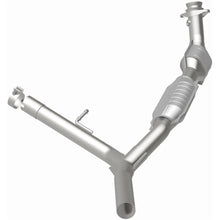 Load image into Gallery viewer, MagnaFlow Conv DF 04-05 Ford F-150 5.4L P/S 2WD (Excl 04 Heritage Edition) (49706)
