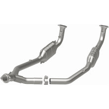 Load image into Gallery viewer, MagnaFlow Conv DF 99-04 LR Discovery V8 OEM (49720)