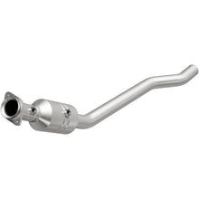 Load image into Gallery viewer, Magnaflow Conv DF 2011 Grand Cherokee 5.7L DS (49739)