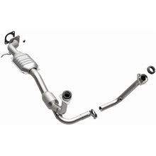 Load image into Gallery viewer, MagnaFlow Conv DF 01-05 Chevy Blazer 4.3L 2WD (49898)