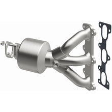 Load image into Gallery viewer, MagnaFlow Uni Catalytic Con DF 05-09 Hyundai Tucson 2.7 L P/S Manifold /05-07 Kia Truck (50550)