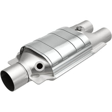 Load image into Gallery viewer, MagnaFlow Conv Universal 2.5/2 single/dual O2 OEM (51067)