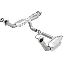 Load image into Gallery viewer, MagnaFlow Conv DF 02-06 Cadillac Truck. 8 5.3L Dual Conv. Y-Pipe Assy 2wd/Chevy Truck 99-07 (51097)