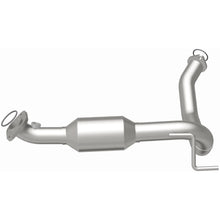 Load image into Gallery viewer, Magnaflow Conv DF 10-12 Toy FJ/4Runner 4.0L (51231)