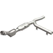 Load image into Gallery viewer, MagnaFlow Conv DF 01 Ford F-150 4.2L (51301)