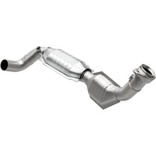 Load image into Gallery viewer, MagnaFlow Conv DF 01-02 Ford F-150 5.4L (51324)