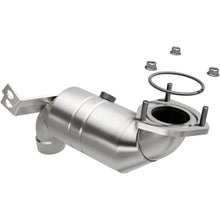 Load image into Gallery viewer, Magnaflow Conv DF 02-03 Jaguar X-Type Rear (51430)