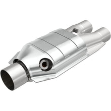 Load image into Gallery viewer, MagnaFlow Conv Universal 2.5/2 Single/Dual O2 (51667)
