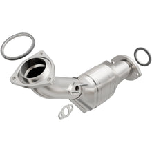 Load image into Gallery viewer, MagnaFlow Conv DF Front 00-04 Toyota Tacoma 3.4L 4WD / 00-04 Tundra 3.4L (51679)