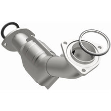 Load image into Gallery viewer, MagnaFlow Conv DF Front 00-04 Toyota Tacoma 3.4L 4WD / 00-04 Tundra 3.4L (51679)
