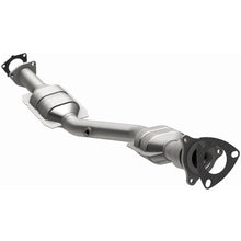 Load image into Gallery viewer, MagnaFlow Conv DF 07-10 Saturn VUE 2.4L (51722)