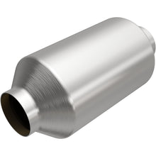 Load image into Gallery viewer, MagnaFlow GM 3500/4500 HD 6.0L 3in Universal Converter (51809)